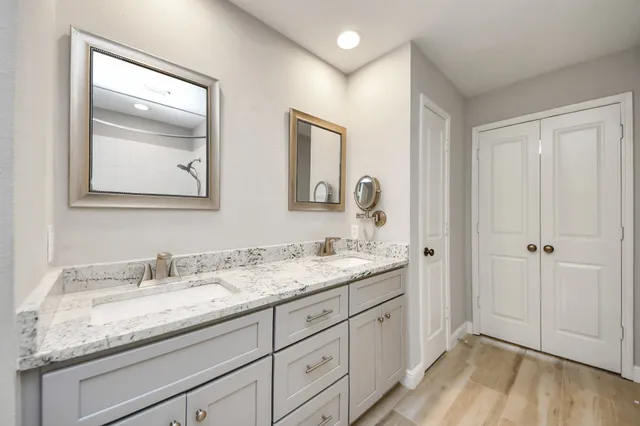 $2,095 | 66 Scarlet Woods Court, The Woodlands, TX 77380