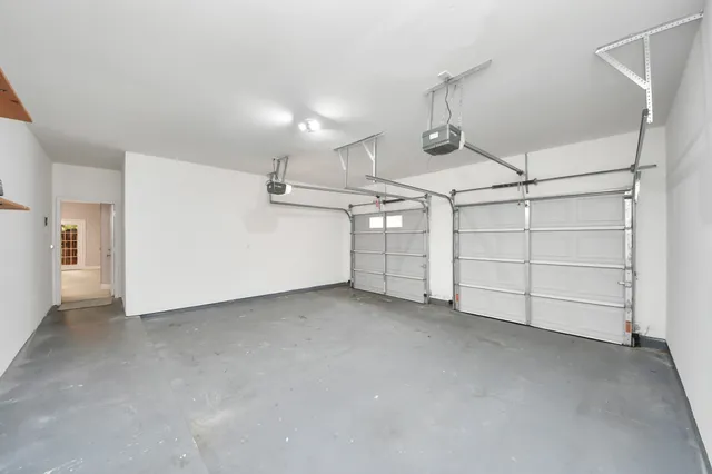 $2,095 | 66 Scarlet Woods Court, The Woodlands, TX 77380