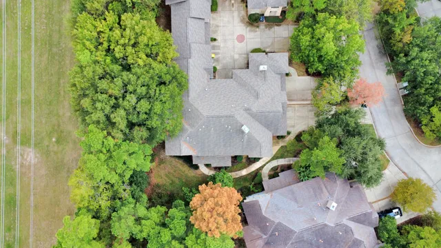 $2,095 | 66 Scarlet Woods Court, The Woodlands, TX 77380