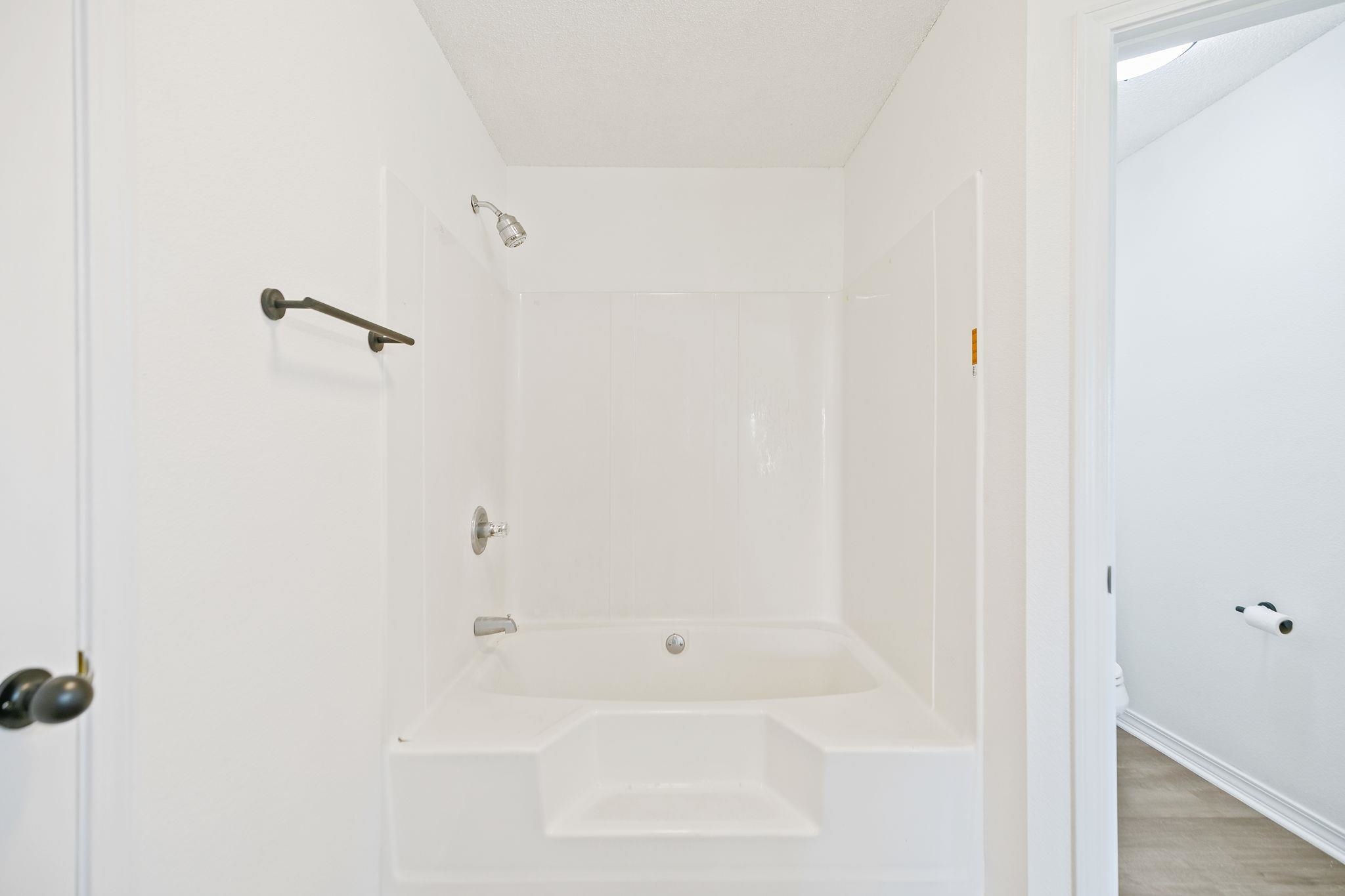 23676 Sparrows Point Daphne, AL 36526 - Photo 33 of 56 Bathroom