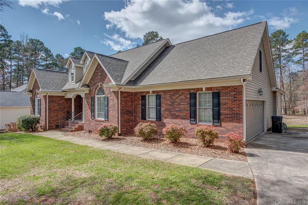 925 Pine Forest Road Charlotte, NC 28214 - Photo 2 of 21 Gallery Image 2
