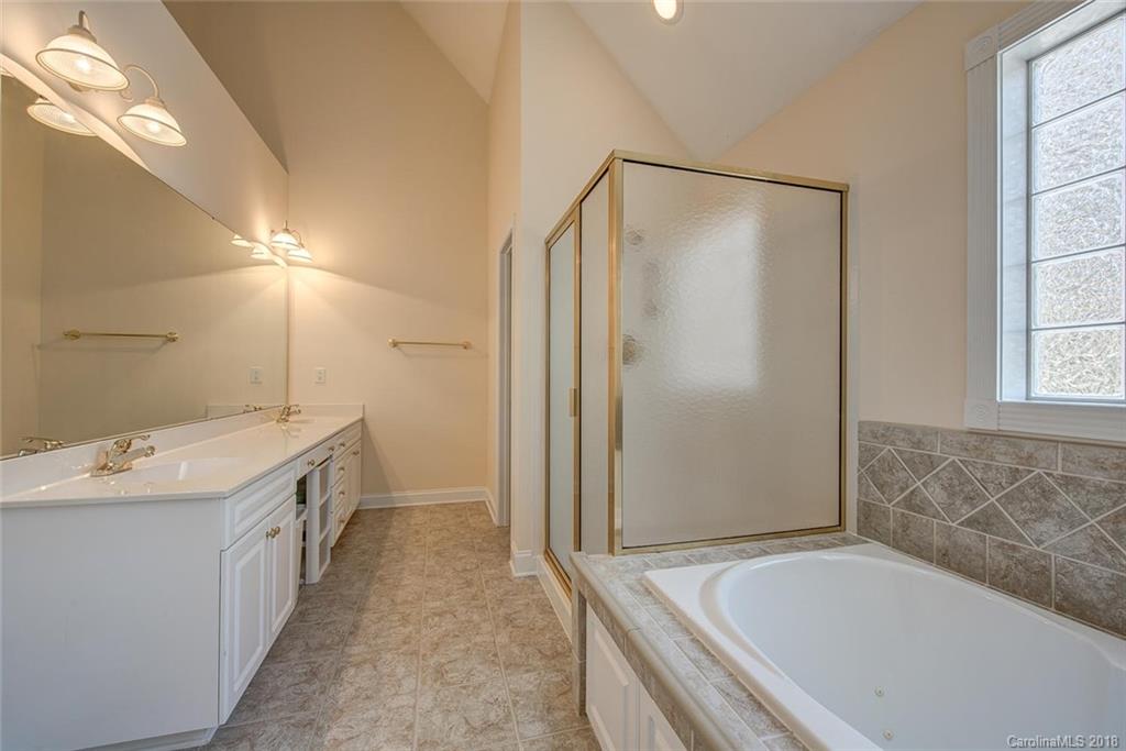 925 Pine Forest Road Charlotte, NC 28214 - Photo 13 of 21 Gallery Image 13