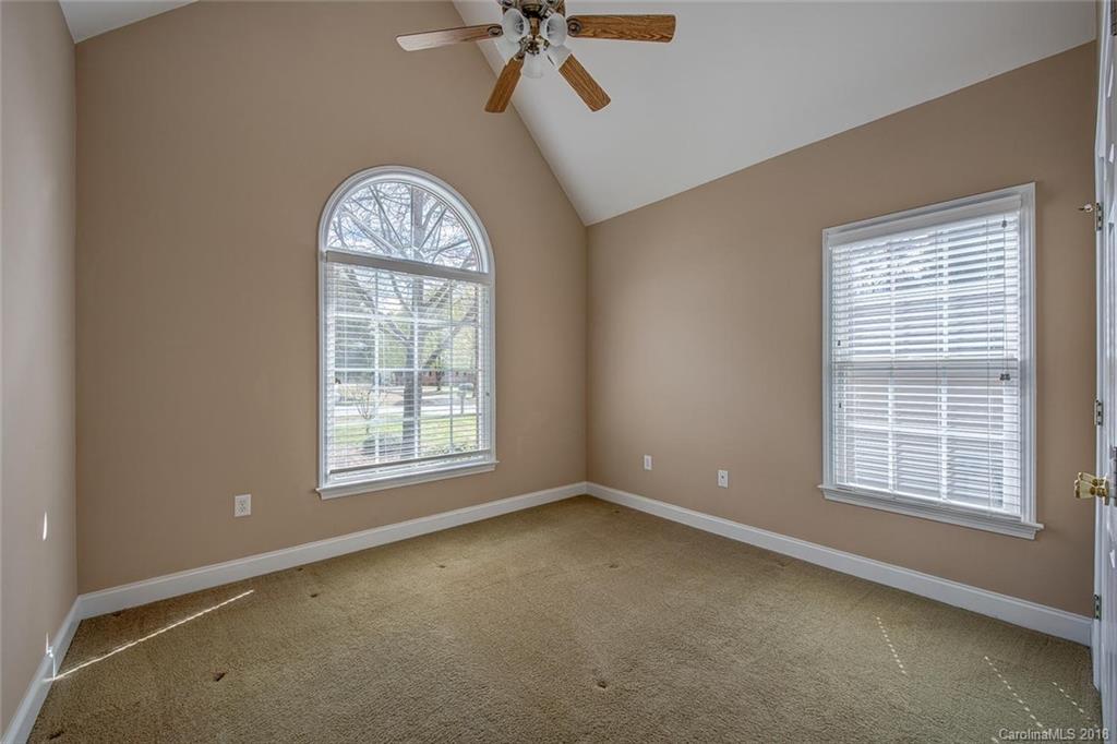 925 Pine Forest Road Charlotte, NC 28214 - Photo 16 of 21 Gallery Image 16
