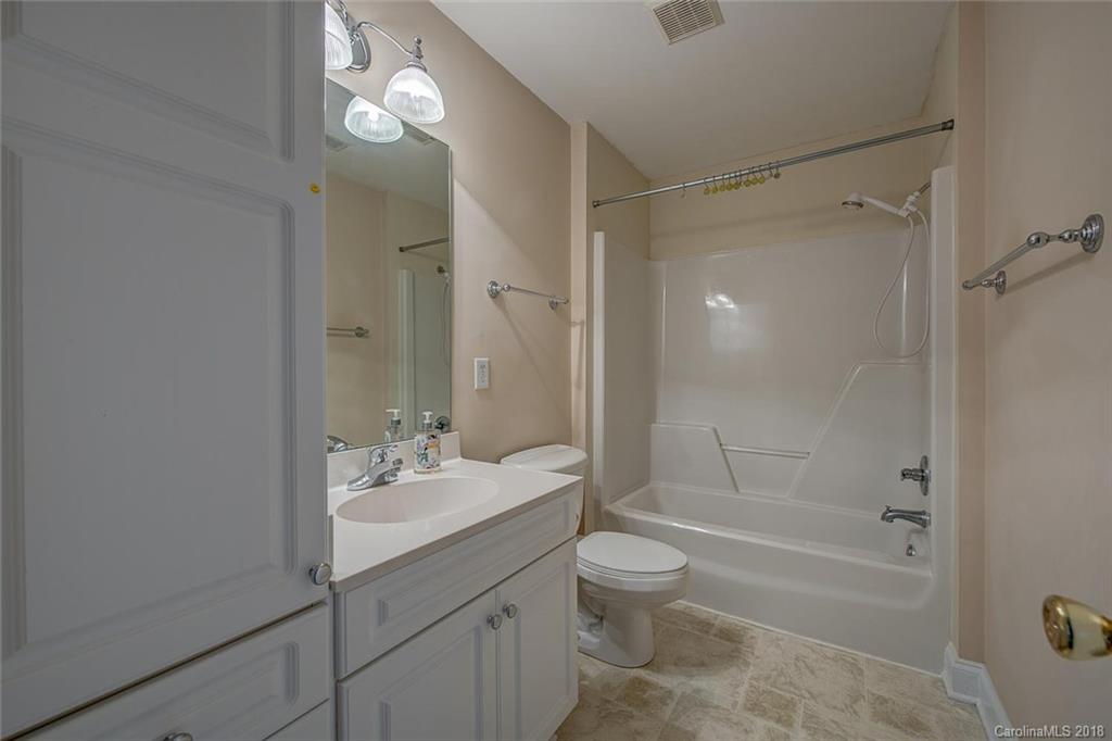 925 Pine Forest Road Charlotte, NC 28214 - Photo 17 of 21 Gallery Image 17