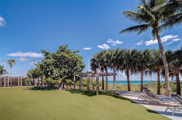 $850,000 | 6899 Collins Avenue, Unit 2004, Miami Beach, FL 33141