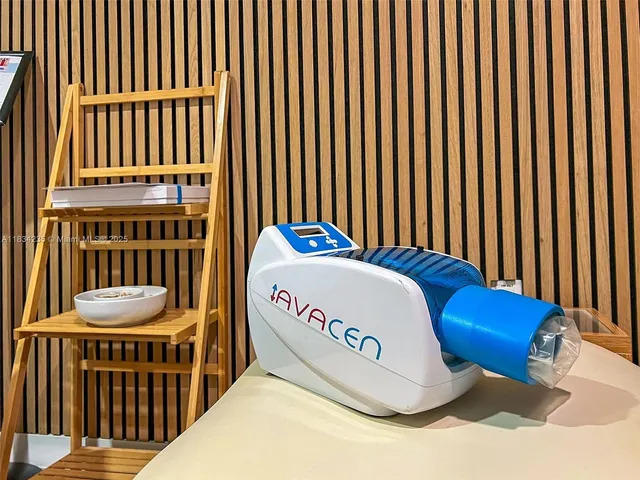 $850,000 | 6899 Collins Avenue, Unit 2004, Miami Beach, FL 33141