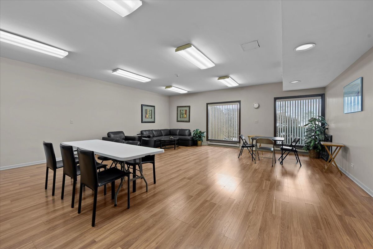 1795 Lake Cook Road, Unit 207 Highland Park, IL 60035 - Photo 3 of 18