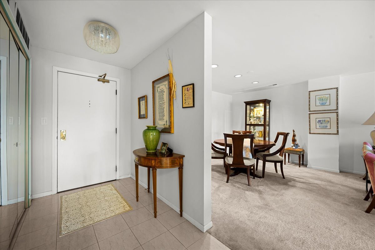 1795 Lake Cook Road, Unit 207 Highland Park, IL 60035 - Photo 5 of 18