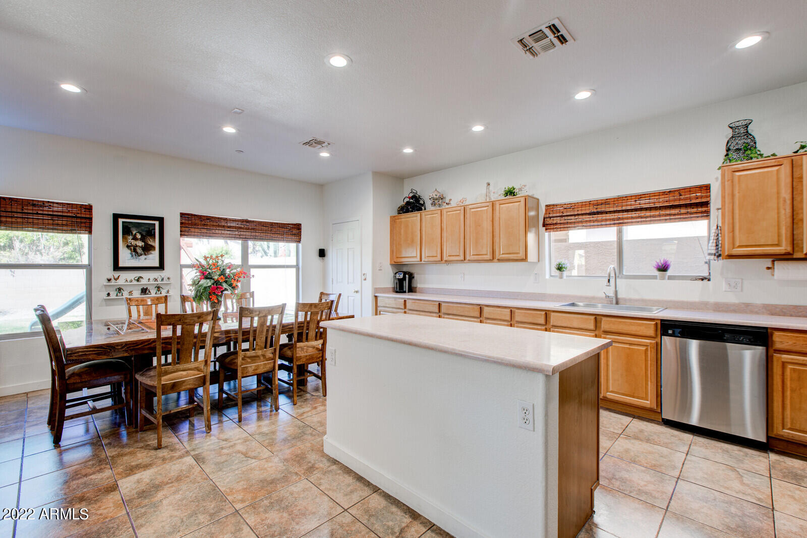 7500 East Deer Valley Road, Unit 79 Scottsdale, AZ 85255 - Photo 10 of 34 Open Kitchen