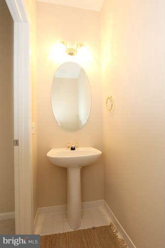 1307 Windleaf Drive, Unit K Reston, VA 20194 - Photo 11 of 30 Bath