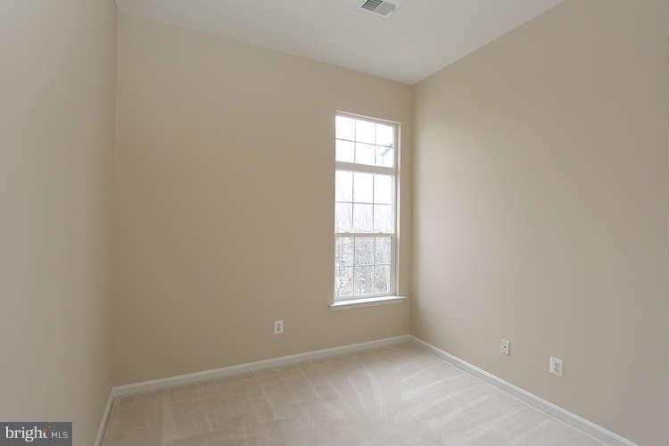 1307 Windleaf Drive, Unit K Reston, VA 20194 - Photo 27 of 30 Bedroom