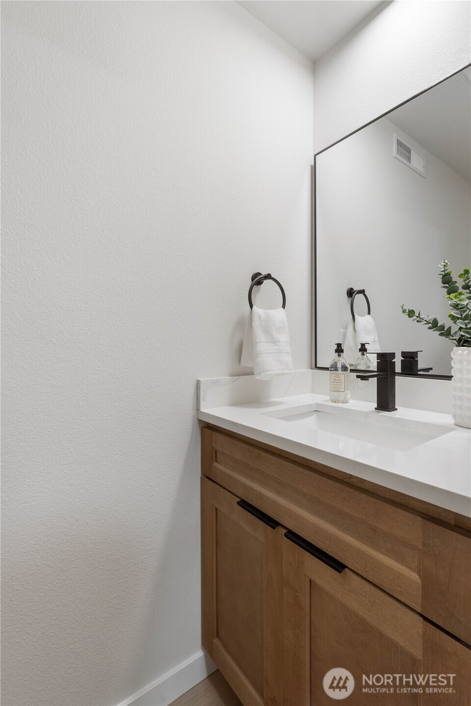 8902 45th Street West University Place, WA 98466 - Photo 22 of 35