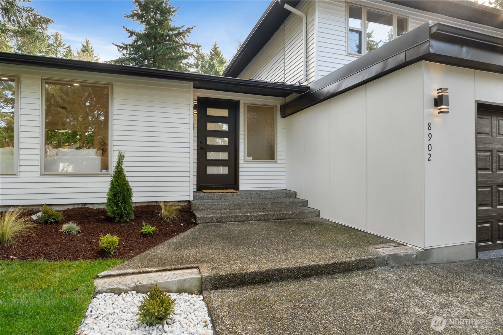 8902 45th Street West University Place, WA 98466 - Photo 4 of 35