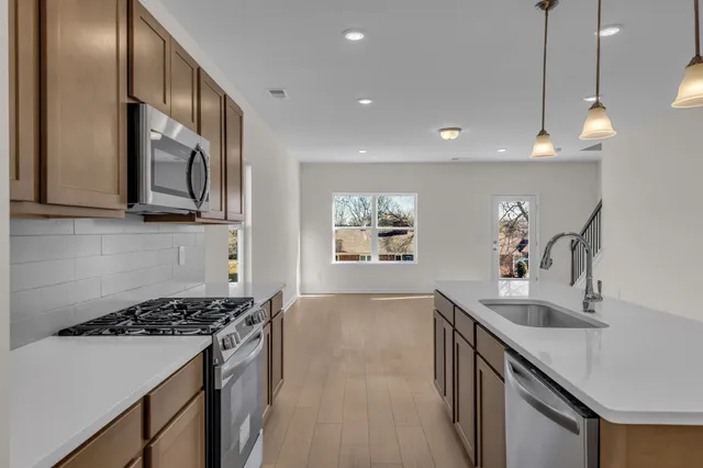 $460,285 | 576 Nightengale Ridge Drive, Columbia, TN 38401