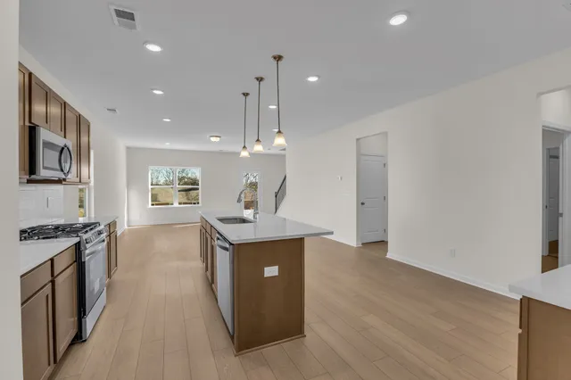 $460,285 | 576 Nightengale Ridge Drive, Columbia, TN 38401