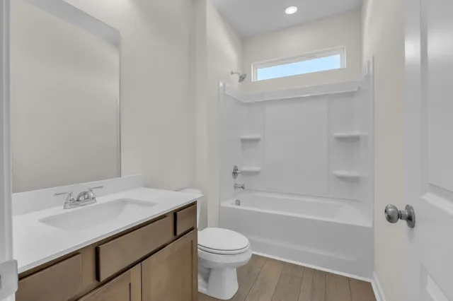 $460,285 | 576 Nightengale Ridge Drive, Columbia, TN 38401