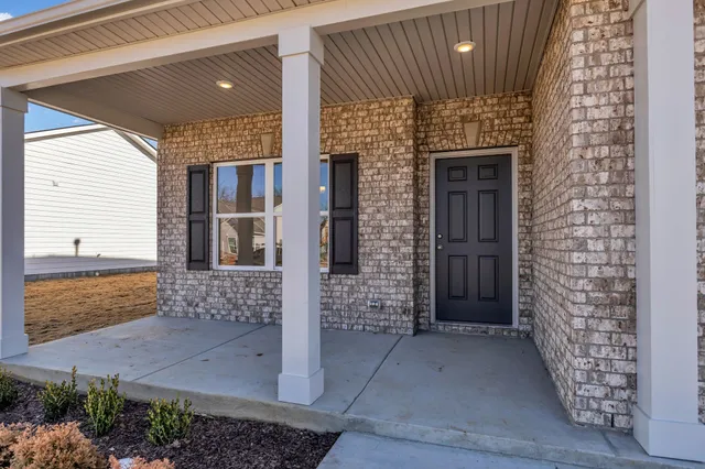 $460,285 | 576 Nightengale Ridge Drive, Columbia, TN 38401