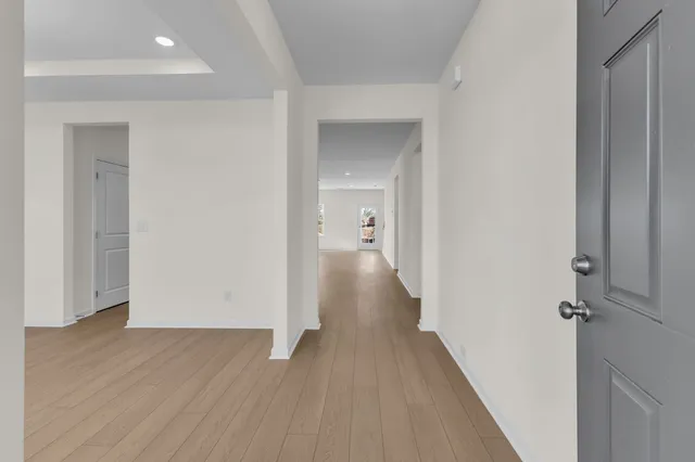 $460,285 | 576 Nightengale Ridge Drive, Columbia, TN 38401