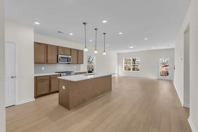 $460,285 | 576 Nightengale Ridge Drive, Columbia, TN 38401