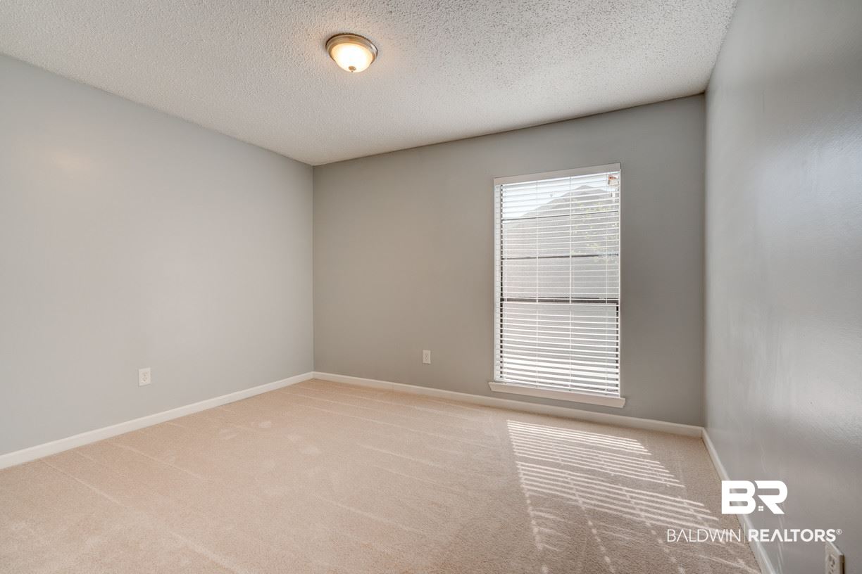 2901 Grant Street, Unit 702 Mobile, AL 36606 - Photo 14 of 30