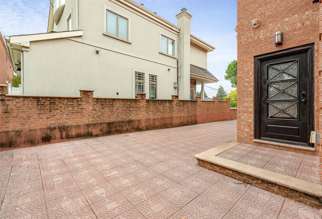 $1,549,000 | 58-10 83rd Place | Maspeth