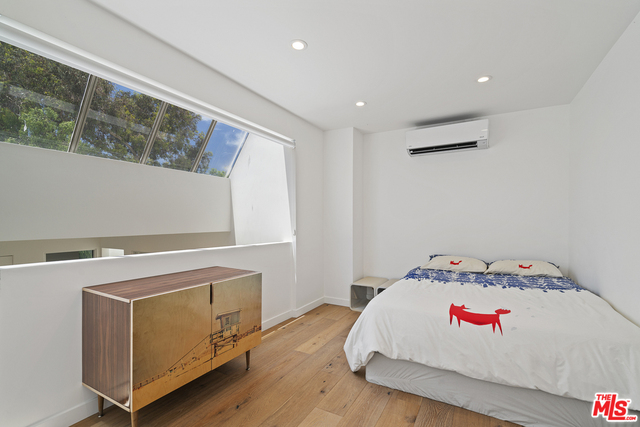 29221 Heathercliff Road, Unit 9 Malibu, CA 90265 - Photo 17 of 20