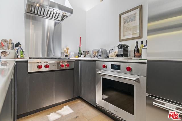 29221 Heathercliff Road, Unit 9 Malibu, CA 90265 - Photo 7 of 20