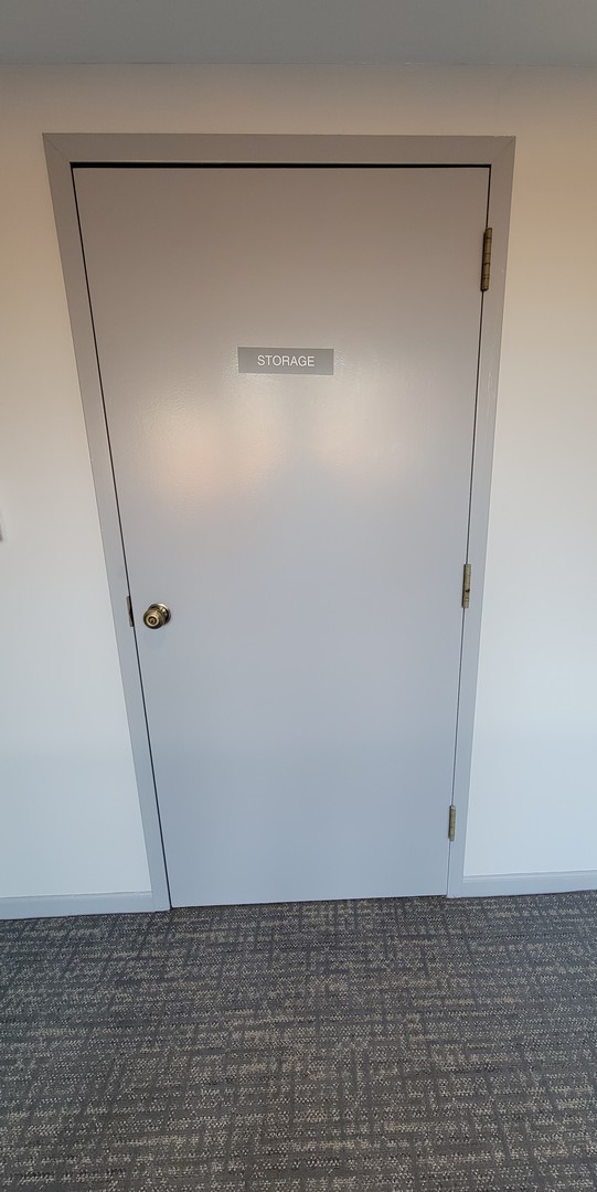 1280 Rudolph Drive, Unit 5E Northbrook, IL 60062 - Photo 22 of 33 a view of small space