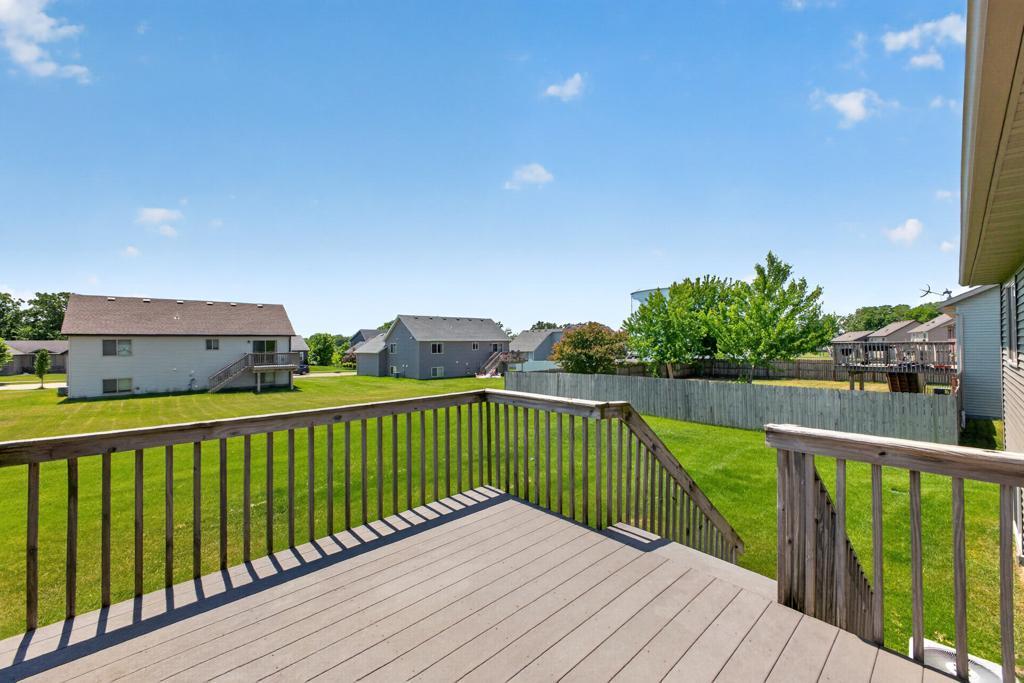 4024 Stone Point Drive Northeast Rochester, MN 55906 - Photo 7 of 38