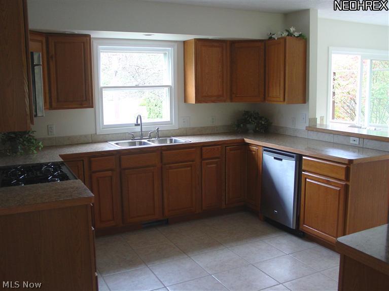 4620 Mars Road Uniontown, OH 44685 - Photo 4 of 20 Gallery Image 4