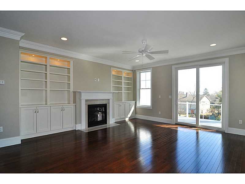 100 Algonquin Road, Unit 17 Narragansett, RI 02882 - Photo 11 of 25 Living Room.
