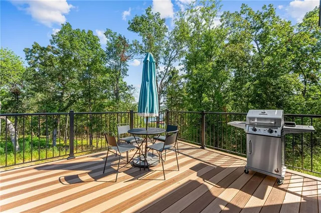 $989,900 | 485 Cedarledge Road, Lampe, MO 65681