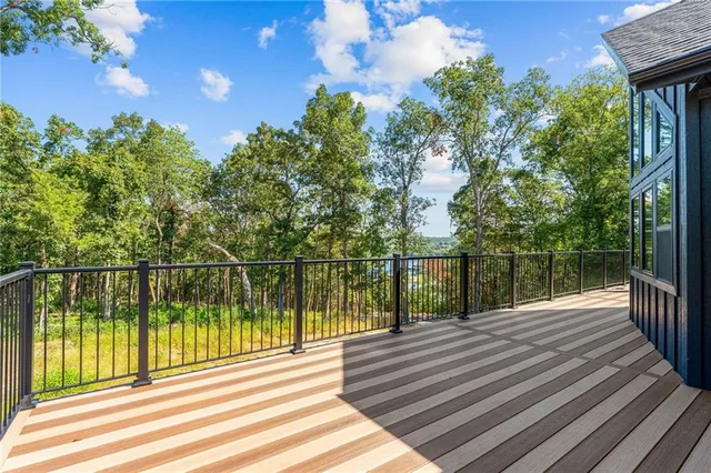 $989,900 | 485 Cedarledge Road, Lampe, MO 65681