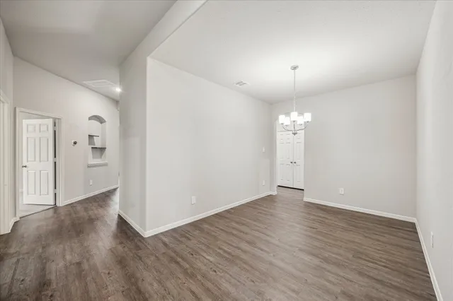 $300,000 | 935 Golden Willow Lane, Conroe, TX 77304