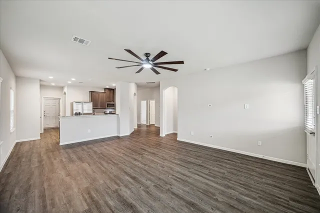 $300,000 | 935 Golden Willow Lane, Conroe, TX 77304