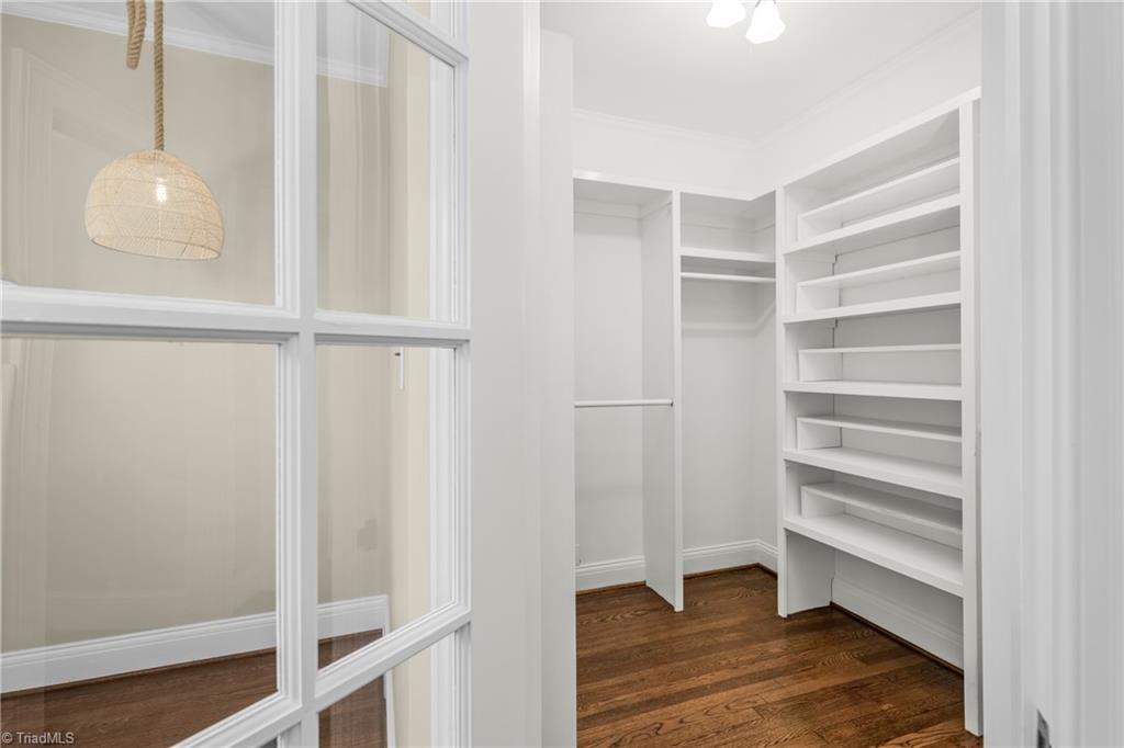 2106 Rolling Road Greensboro, NC 27403 - Photo 27 of 48 Gallery Image 27