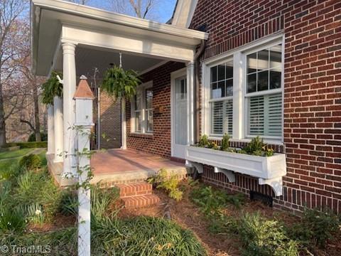 2106 Rolling Road Greensboro, NC 27403 - Photo 3 of 48 Gallery Image 3