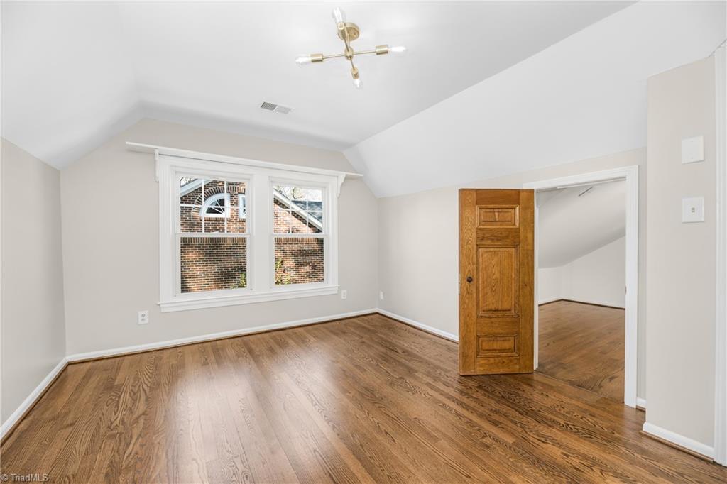 2106 Rolling Road Greensboro, NC 27403 - Photo 31 of 48 Gallery Image 31
