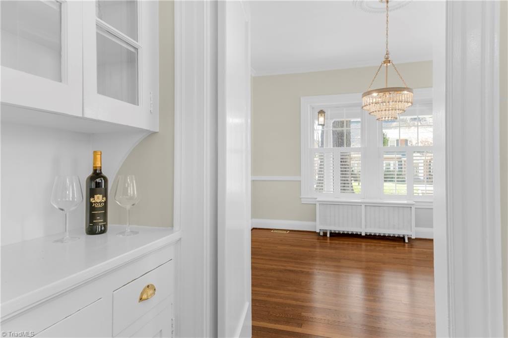 2106 Rolling Road Greensboro, NC 27403 - Photo 10 of 48 Gallery Image 10