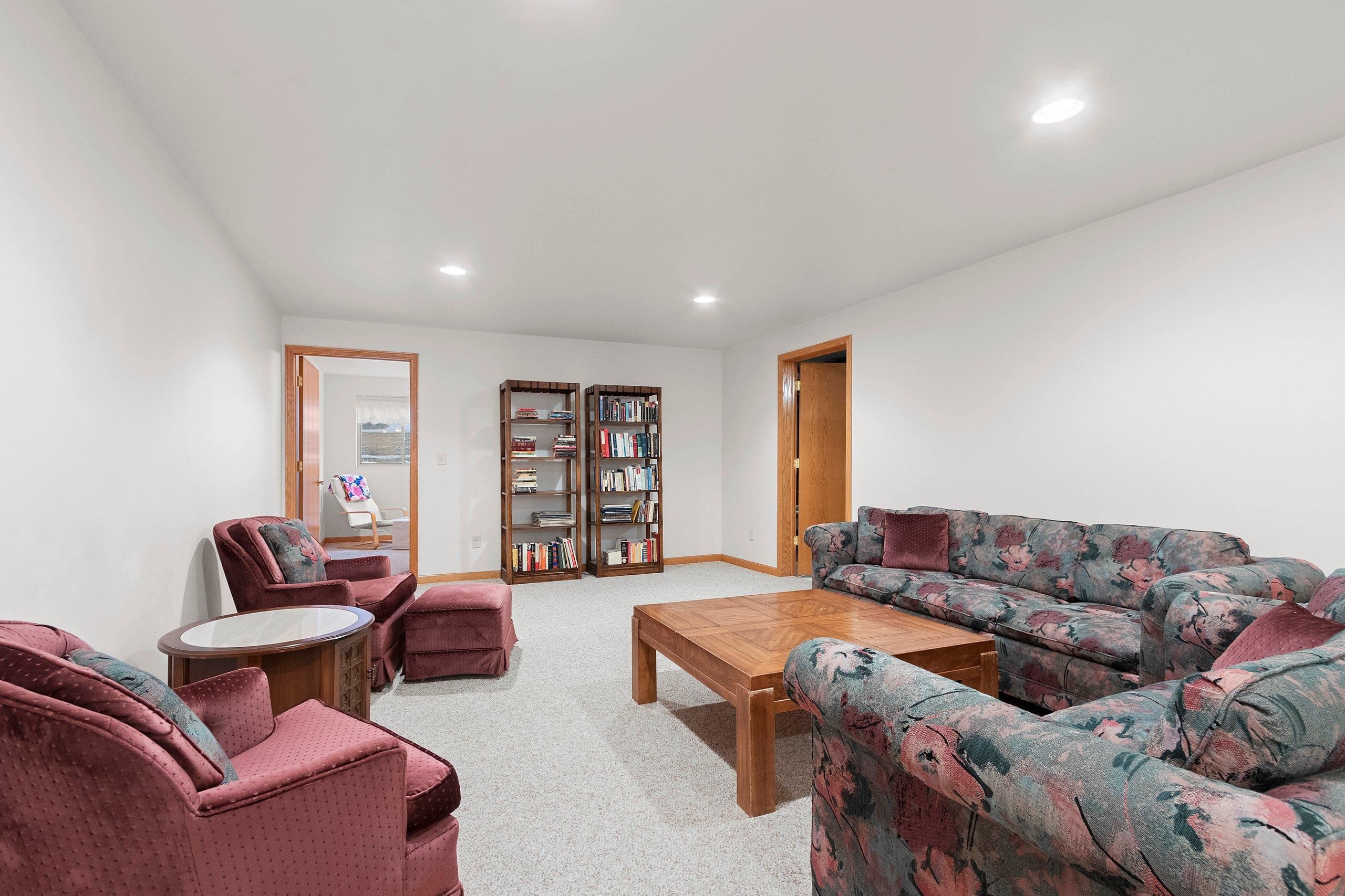 1319 Pond View Circle, Unit 59 De Pere, WI 54115 - Photo 27 of 44