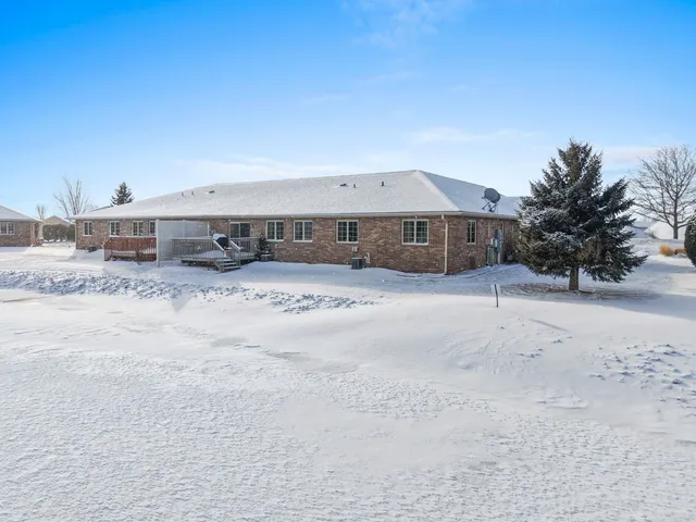 $359,900 | 1319 Pond View Circle, Unit 59, De Pere, WI 54115