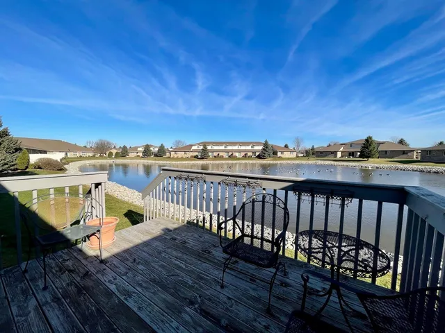 $389,900 | 1319 Pond View Circle, Unit 59, De Pere, WI 54115
