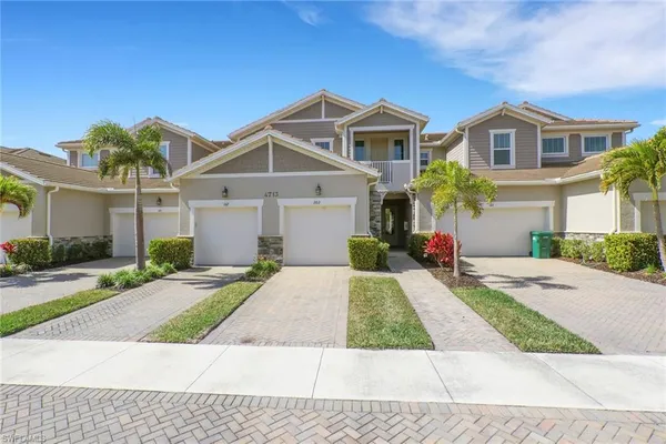$419,900 | 4713 Arboretum Circle, Unit 202, Naples, FL 34112