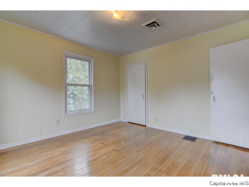 1033 North 8th Street Springfield, IL 62702 - Photo 23 of 34