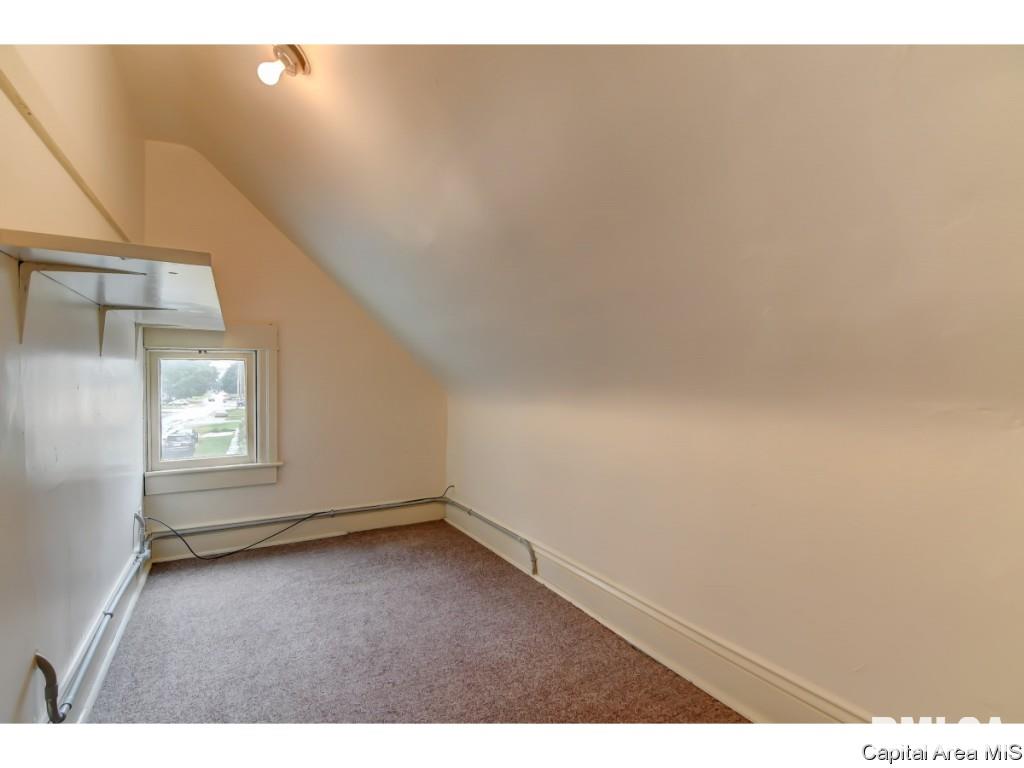 1033 North 8th Street Springfield, IL 62702 - Photo 27 of 34