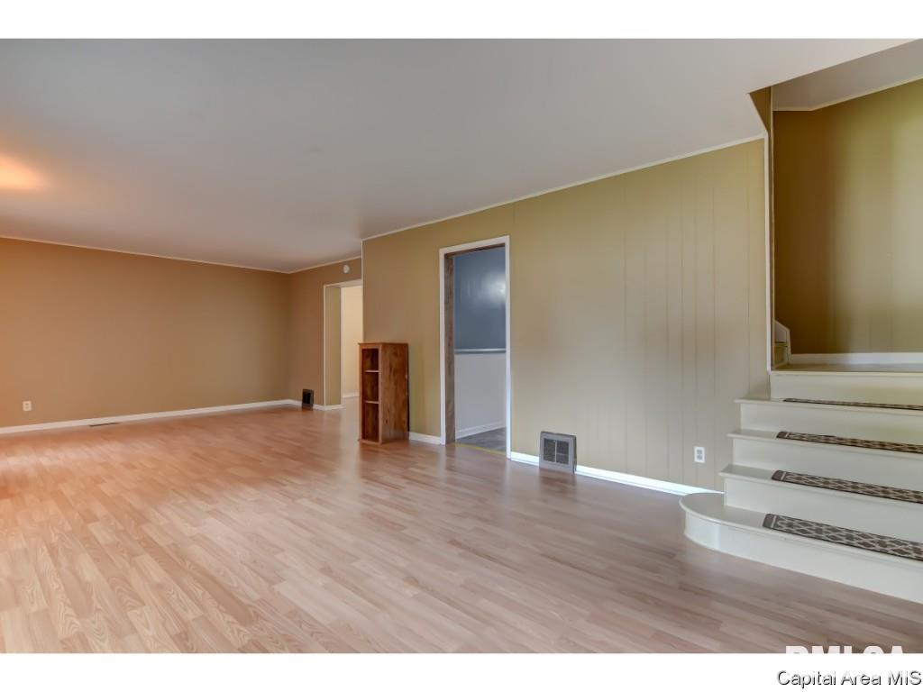 1033 North 8th Street Springfield, IL 62702 - Photo 6 of 34