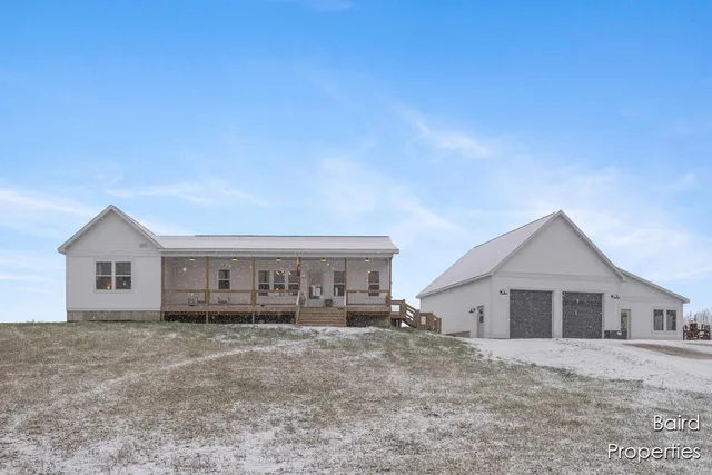 $409,900 | 6288 North 88th Avenue, Hart, MI 49420