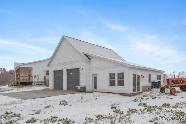 $409,900 | 6288 North 88th Avenue, Hart, MI 49420