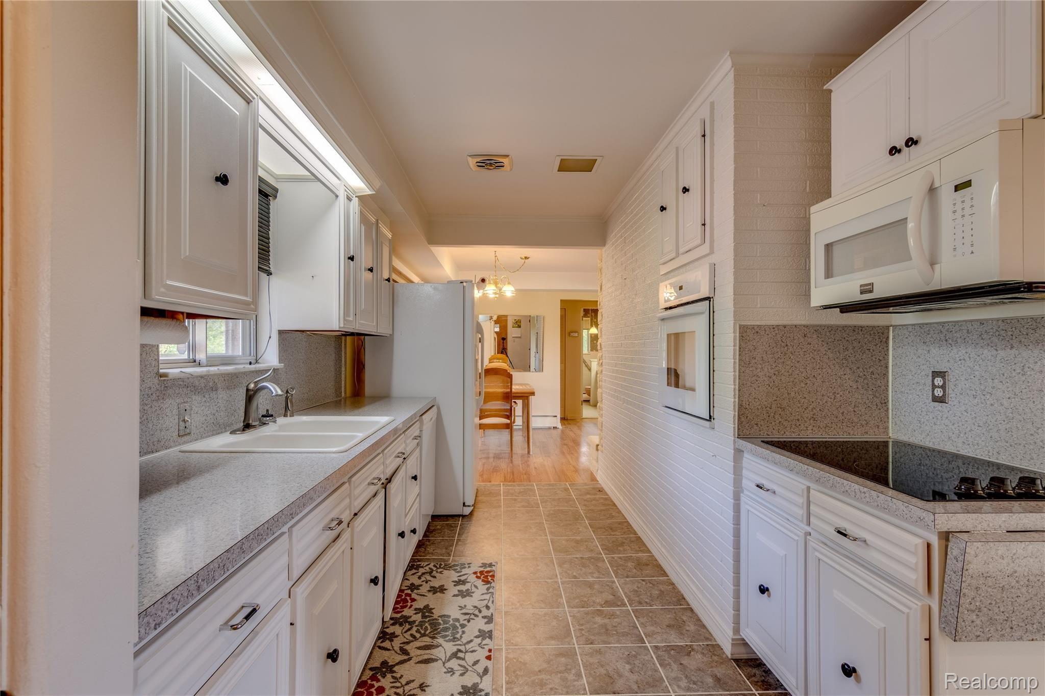 5317 Perry Road Grand Blanc, MI 48439 - Photo 11 of 34 5317 Perry-1-35.jpg