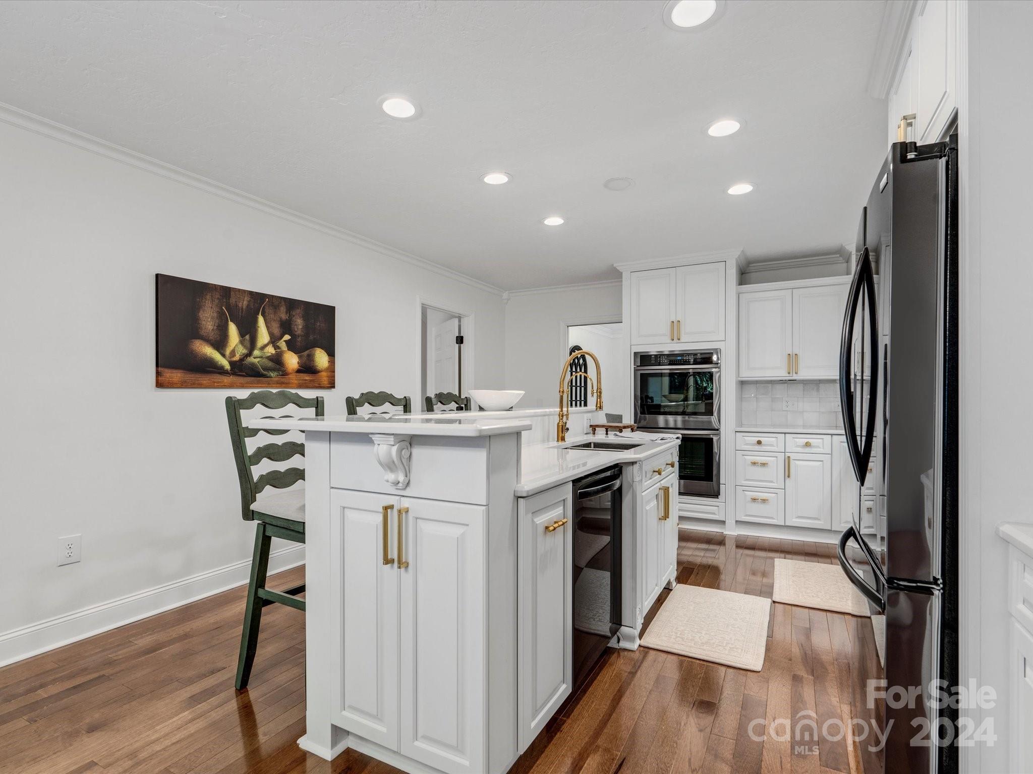 7 Commodore Point Road Lake Wylie, SC 29710 - Photo 6 of 47 Gallery Image 6